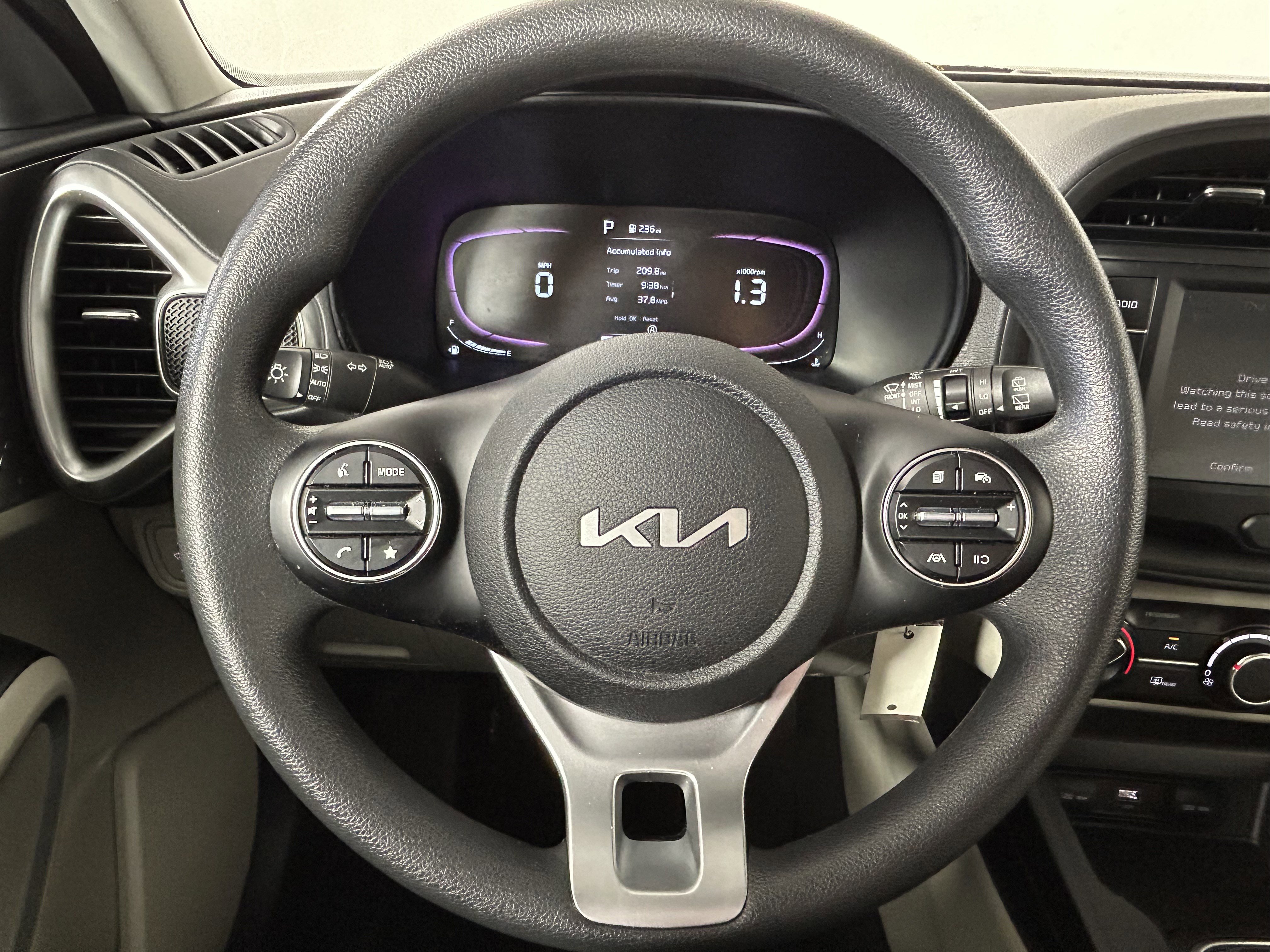 Certified 2023 Kia Soul LX w/ LX Technology Package image 11