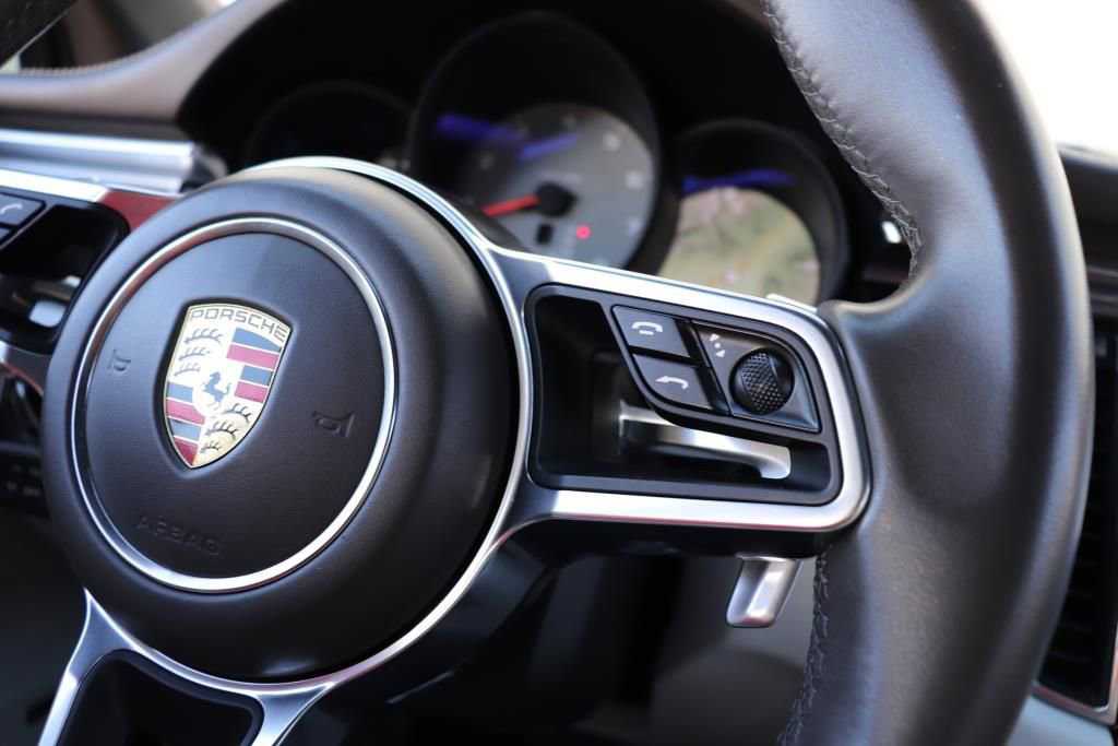 Used 2017 Porsche Macan S image 43