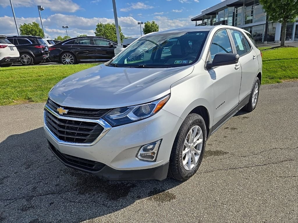 Used 2020 Chevrolet Equinox LS w/ LPO, Floor Liner Package AWD/4WD image 10