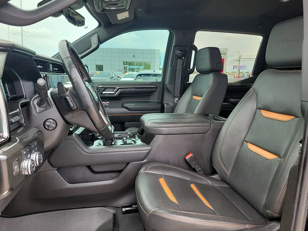 Used 2023 GMC Sierra 1500 AT4 w/ Technology Package AWD/4WD image 23