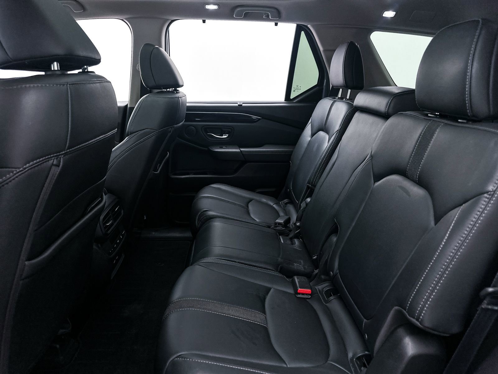 Used 2023 Honda Pilot Touring image 37