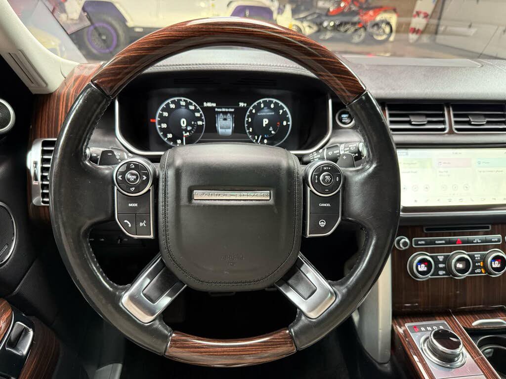 Used 2017 Land Rover Range Rover Supercharged AWD/4WD image 12