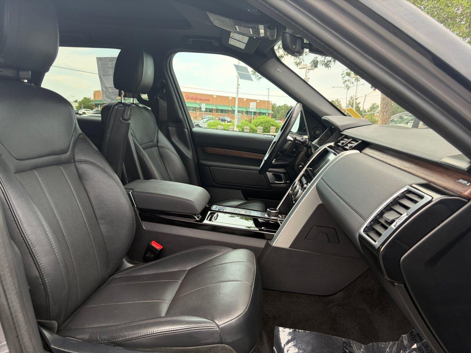 Used 2020 Land Rover Discovery HSE AWD/4WD image 27