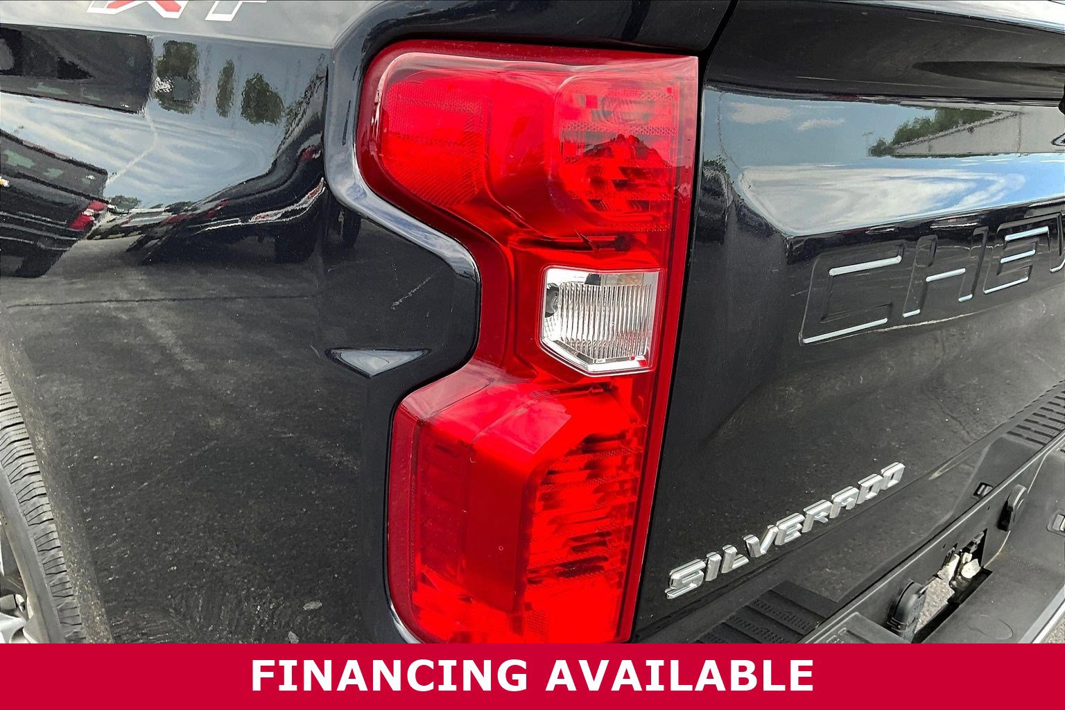 Used 2022 Chevrolet Silverado 1500 LT AWD/4WD image 21