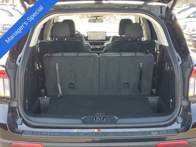 Certified 2025 Ford Explorer Active w/ Active Comfort Package AWD/4WD image 8