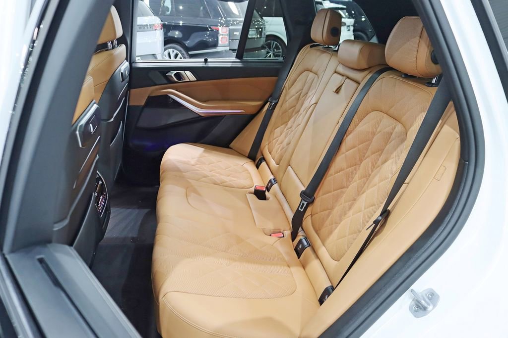 Used 2026 BMW X5 M60i image 32