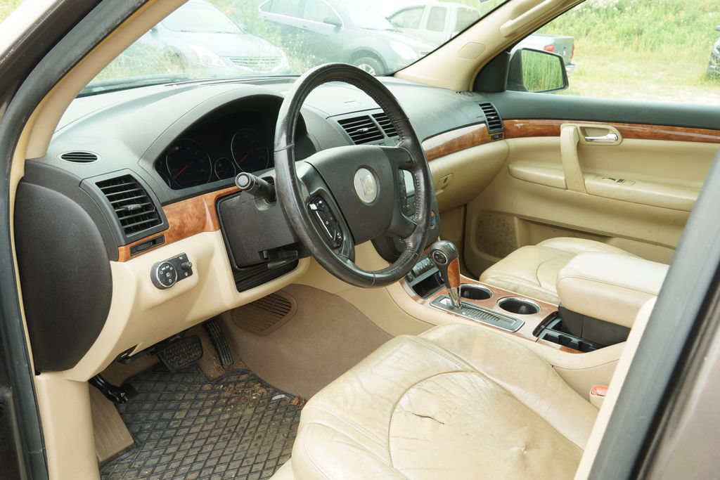 Used 2008 Saturn Outlook XR w/ Premium Trim Package AWD/4WD image 3