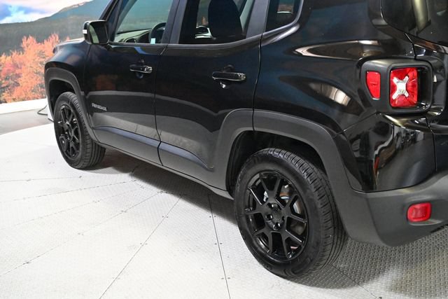 Used 2020 Jeep Renegade Altitude AWD/4WD image 7