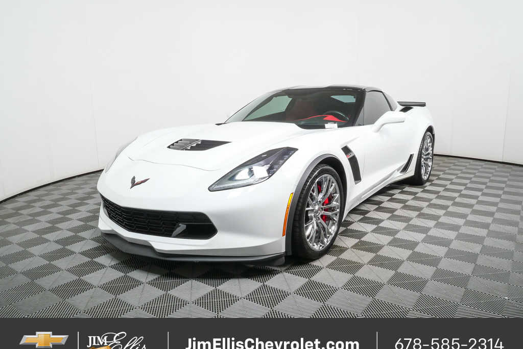 Certified 2015 Chevrolet Corvette Z06 w/ 3LZ Preferred Equipment Group image 34