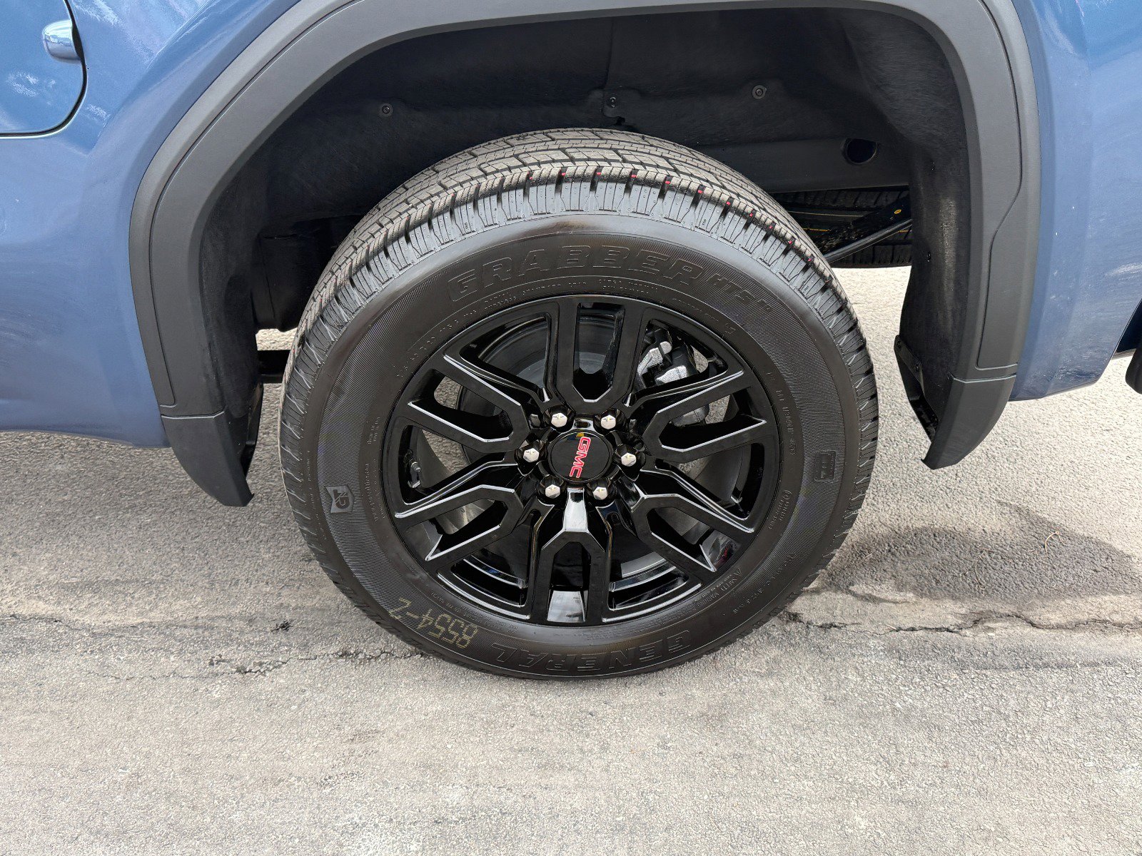 New 2026 GMC Sierra 1500 Elevation w/ Elevation Premium Package image 9