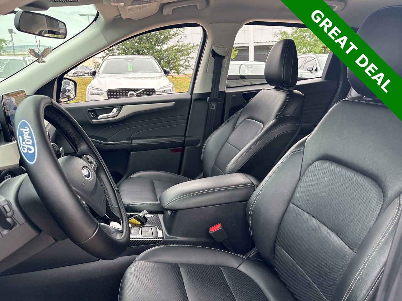 Used 2022 Ford Escape SEL w/ Technology Package FWD image 16