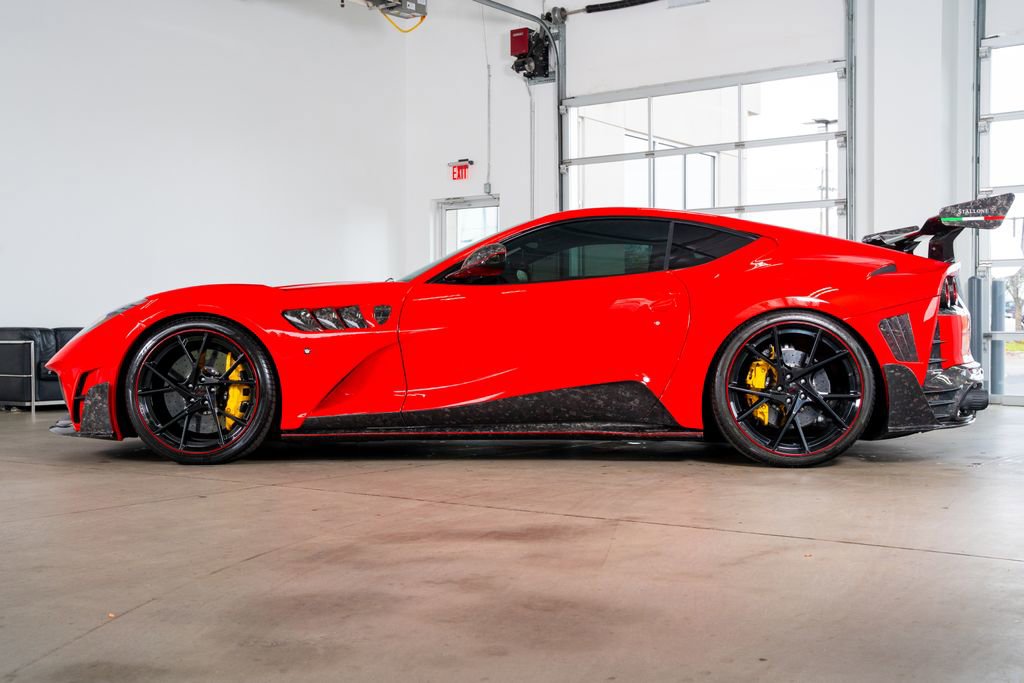 Used 2020 Ferrari 812 Superfast image 8