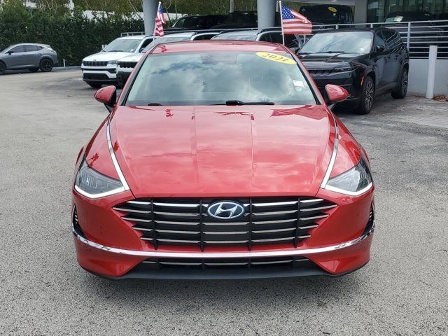 Used 2021 Hyundai Sonata SE FWD image 2