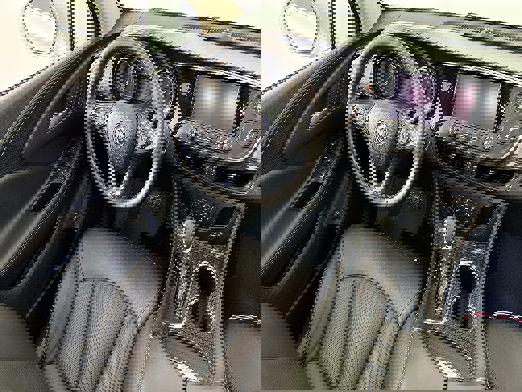 Used 2017 Buick Envision Essence image 35