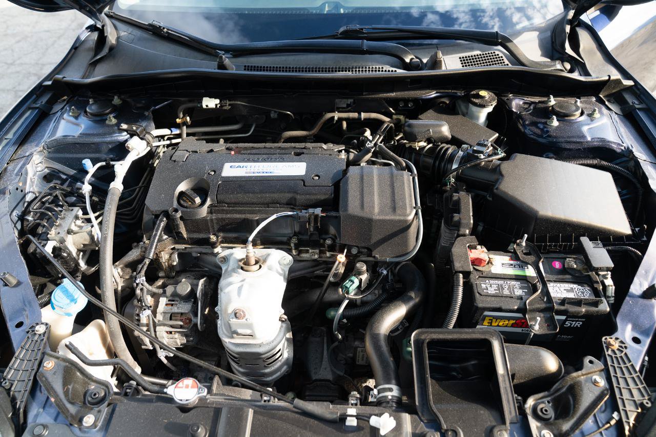 Used 2015 Honda Accord LX image 36