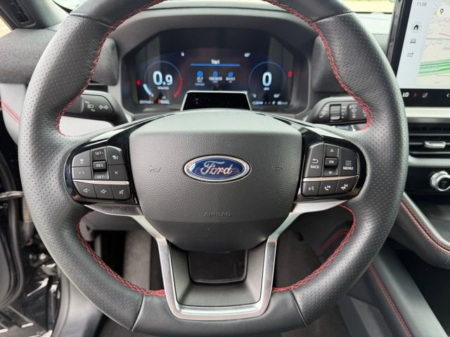 Used 2025 Ford Explorer ST-Line w/ ST-Line Street Pack AWD/4WD image 14
