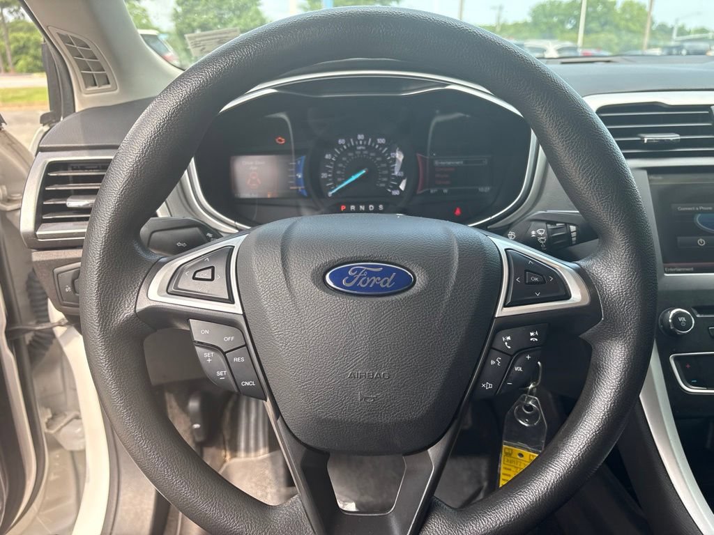 Used 2016 Ford Fusion SE FWD image 20