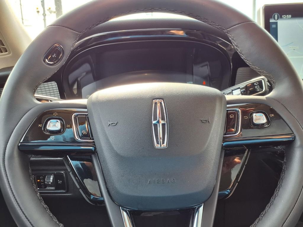 Used 2024 Lincoln Corsair Premiere w/ Equipment Group 101A image 22