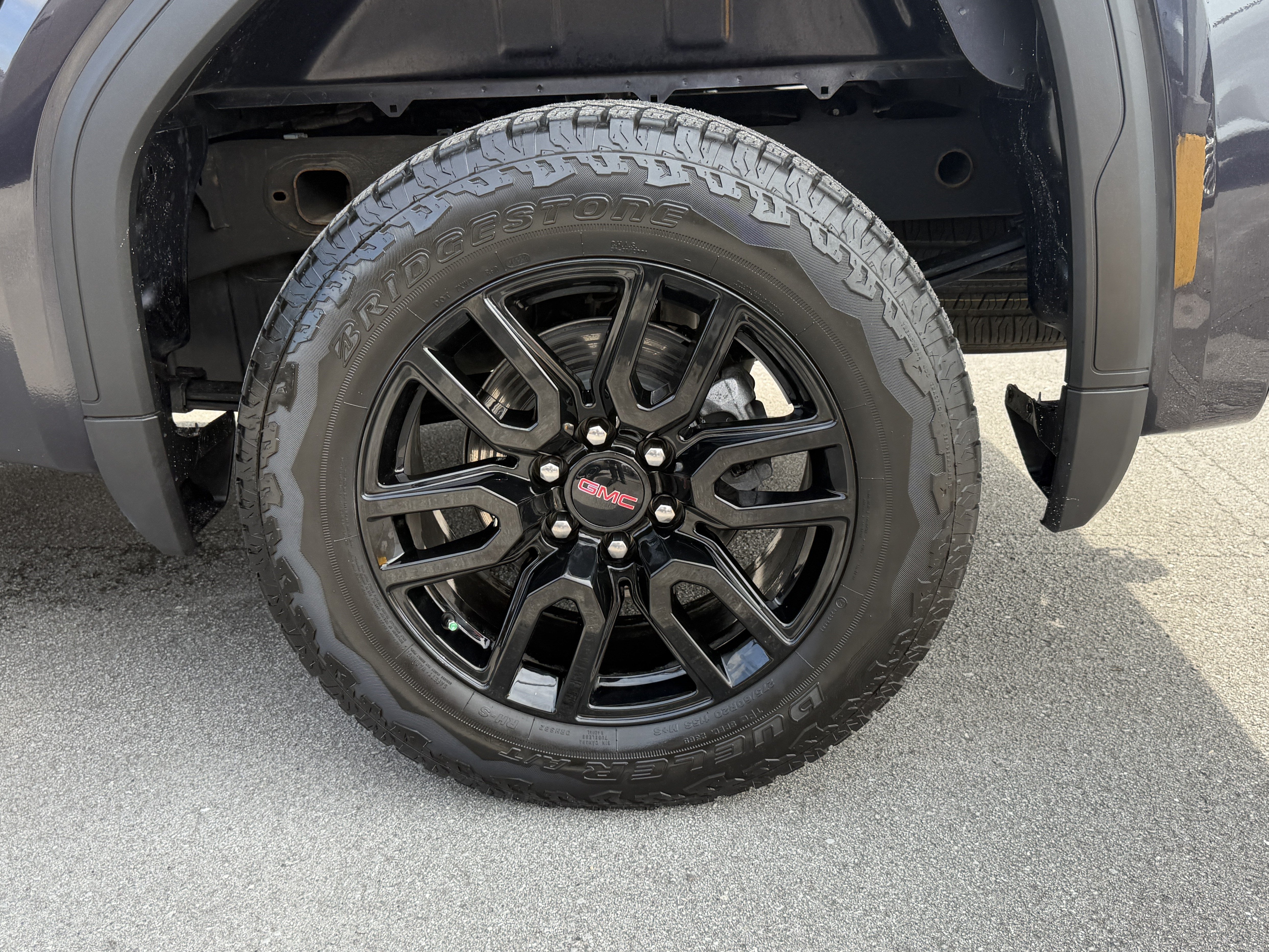 Used 2024 GMC Sierra 1500 Elevation AWD/4WD image 10