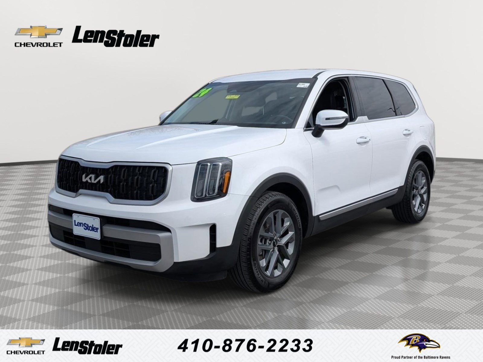 Used 2024 Kia Telluride LX image 1