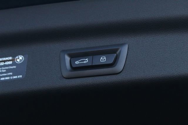 Used 2025 BMW X1 xDrive28i w/ Technology Package image 9