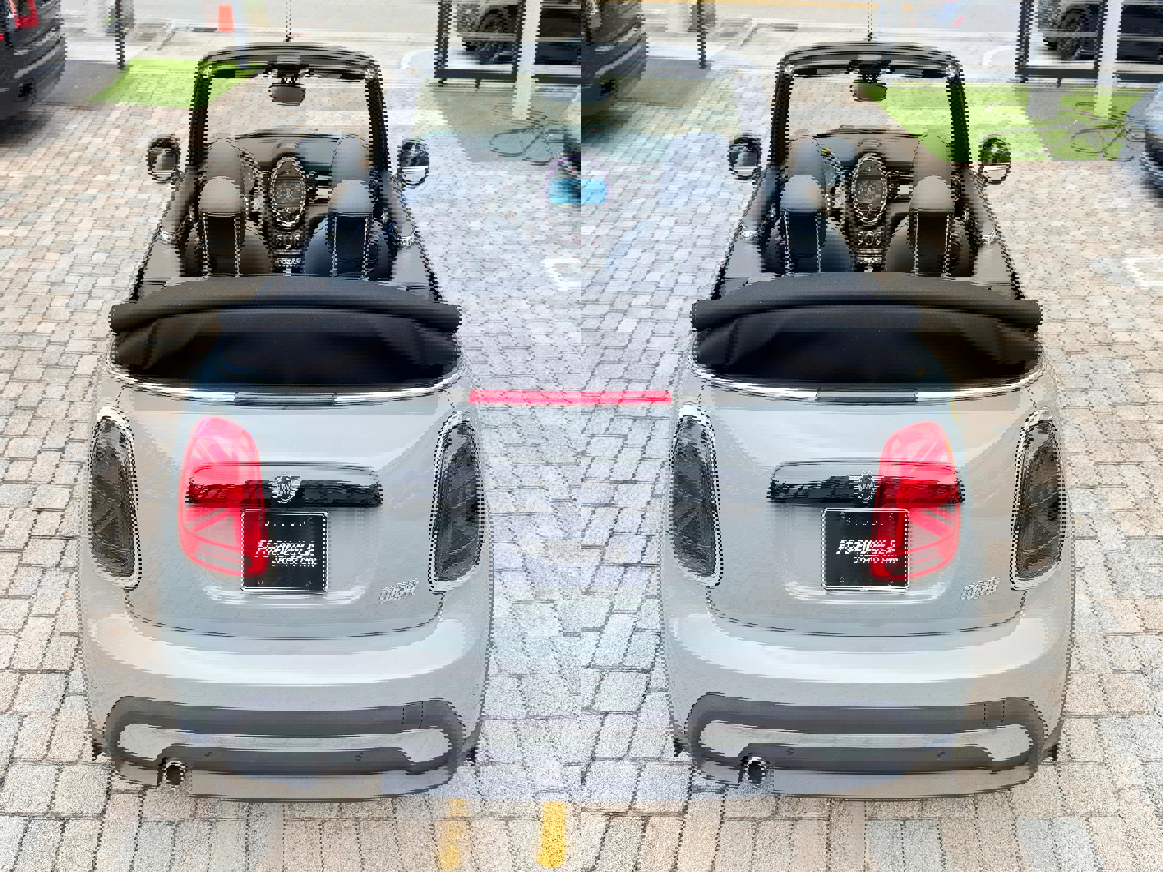 Used 2023 MINI Cooper Convertible image 11