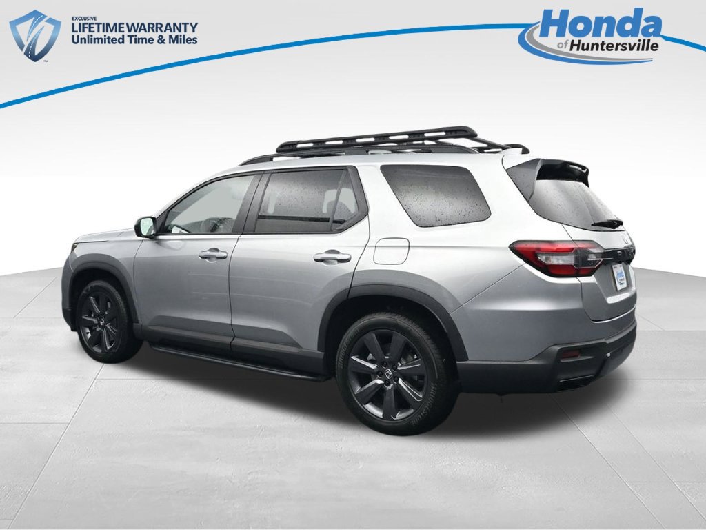 New 2026 Honda Pilot Sport image 6