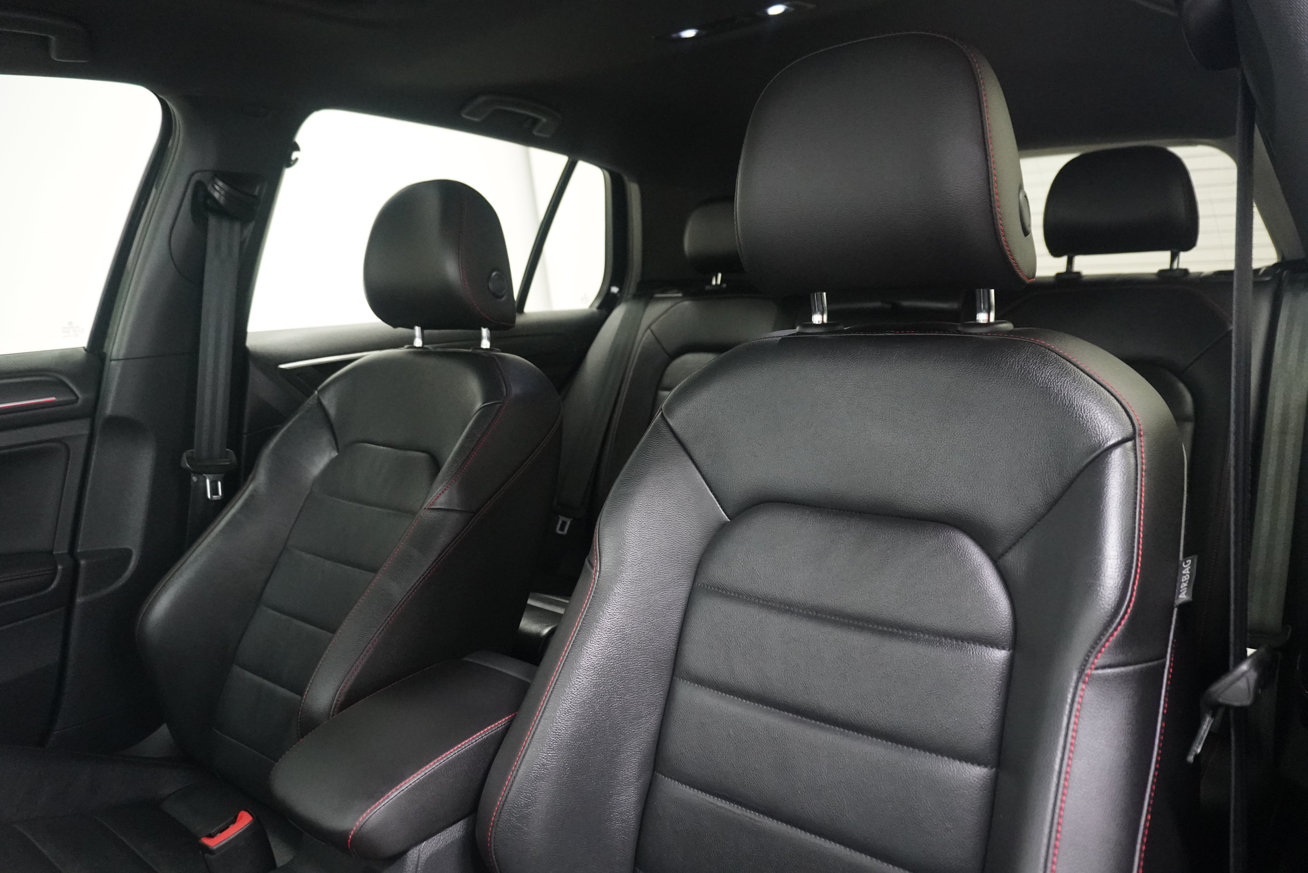 Used 2018 Volkswagen GTI Autobahn FWD image 12