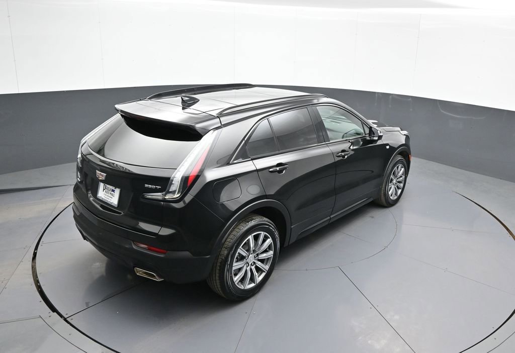 Used 2023 Cadillac XT4 Sport w/ Technology Package image 39