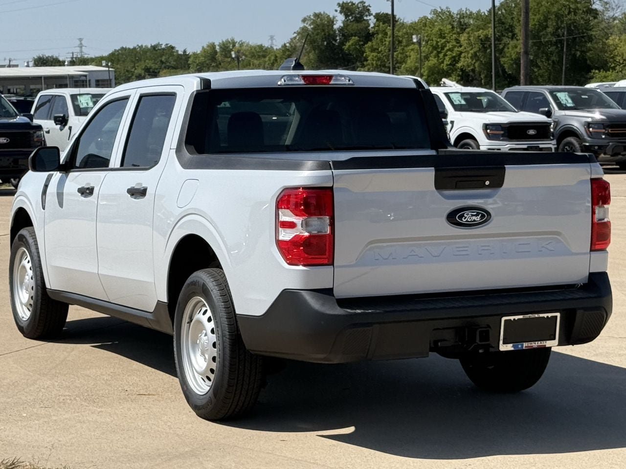 New 2026 Ford Maverick XL FWD image 5