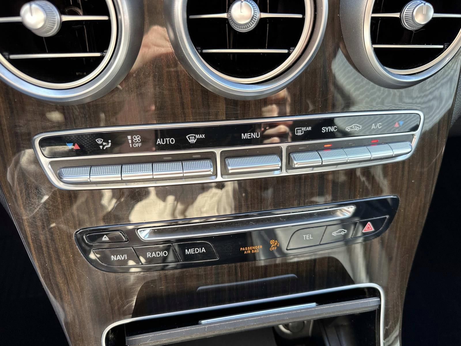 Used 2017 Mercedes-Benz GLC 300 4MATIC image 22