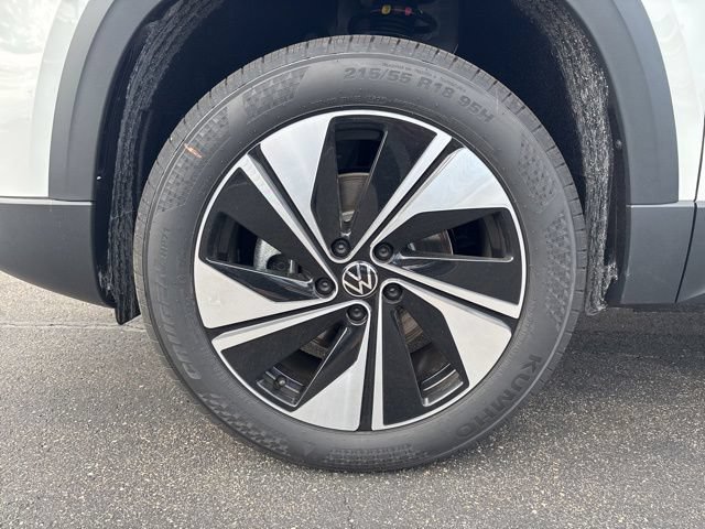New 2026 Volkswagen Taos SE AWD/4WD image 12