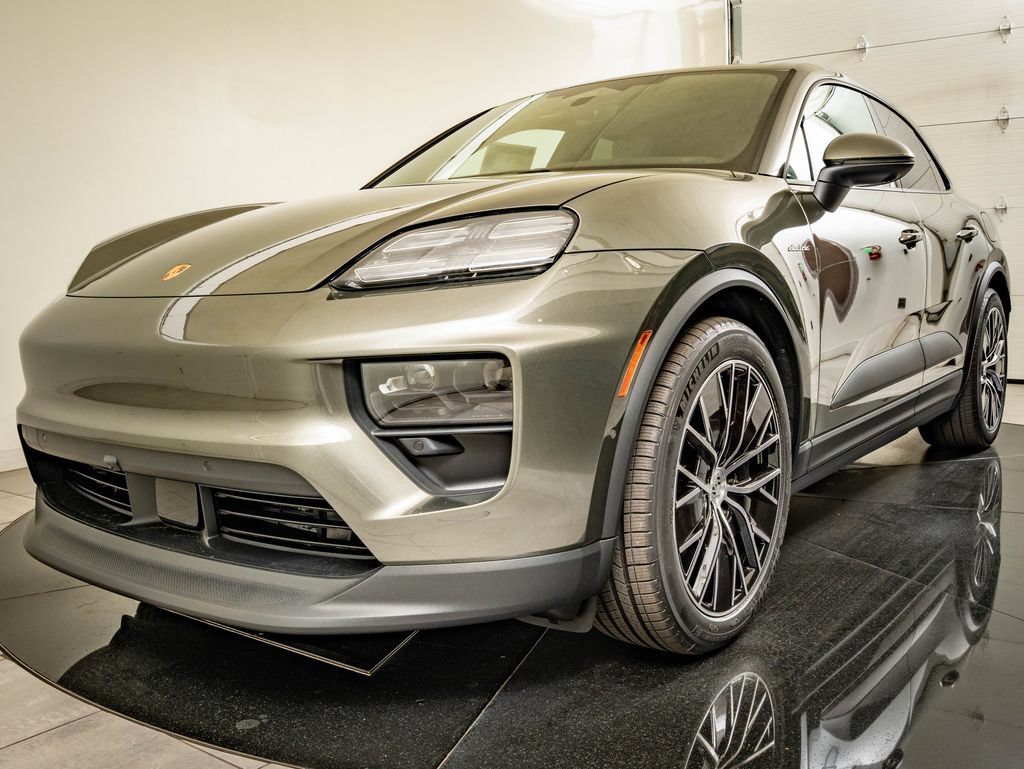 New 2026 Porsche Macan 4 Electric AWD/4WD image 50