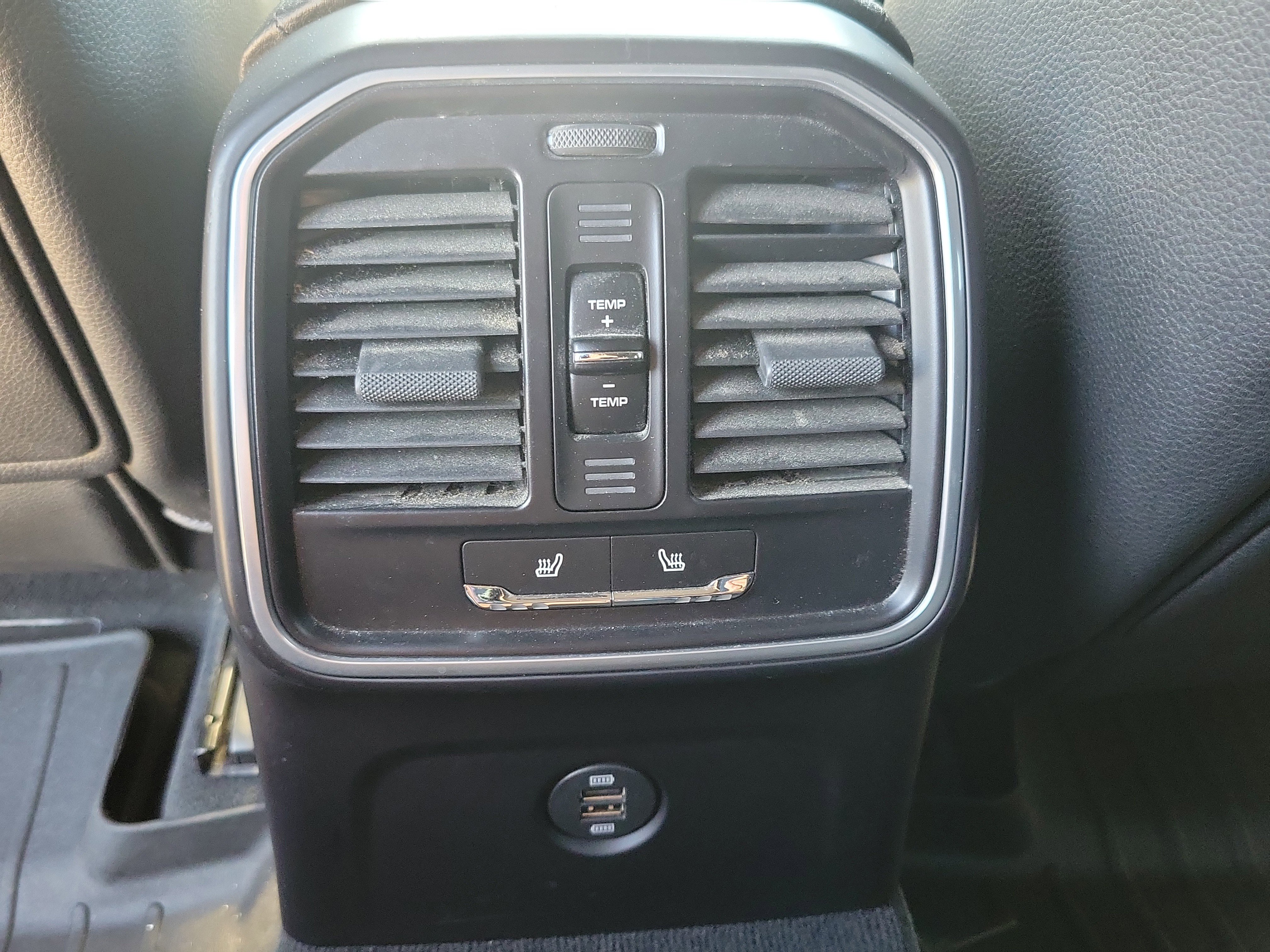 Used 2019 Porsche Macan AWD/4WD image 16