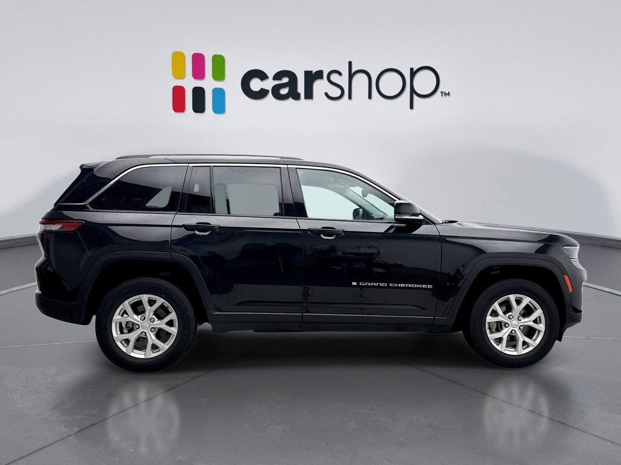 Used 2023 Jeep Grand Cherokee Limited AWD/4WD image 6