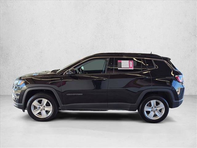 Used 2022 Jeep Compass Latitude w/ Convenience Group AWD/4WD image 9