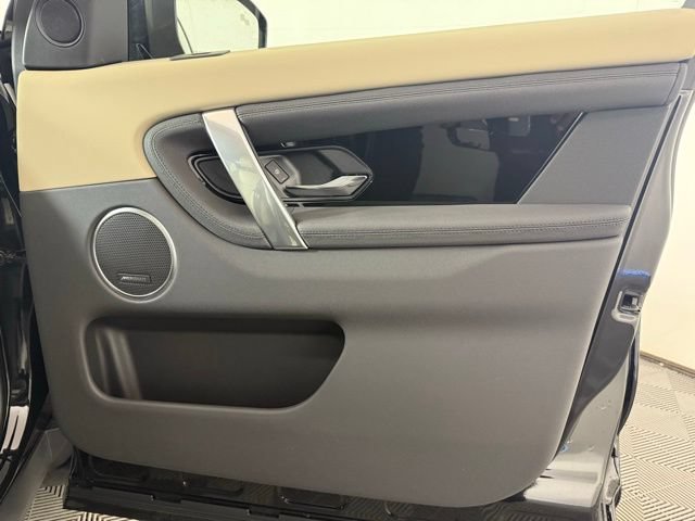 Certified 2025 Land Rover Discovery Sport S AWD/4WD image 17