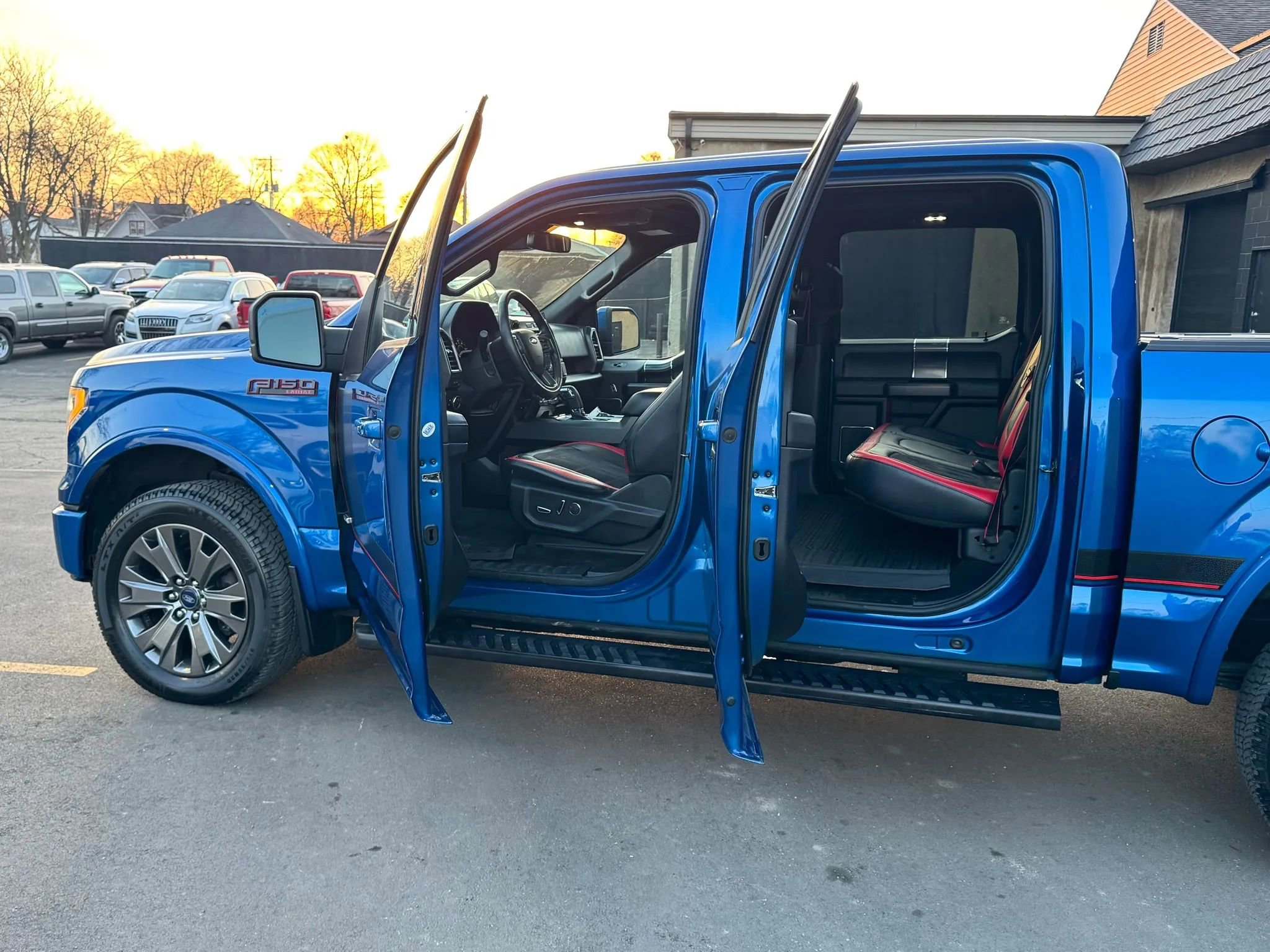 Used 2017 Ford F150 Lariat w/ Equipment Group 502A Luxury image 4