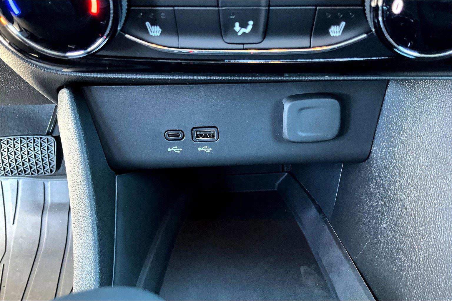 New 2026 Buick Encore GX Sport Touring w/ Comfort Package image 14