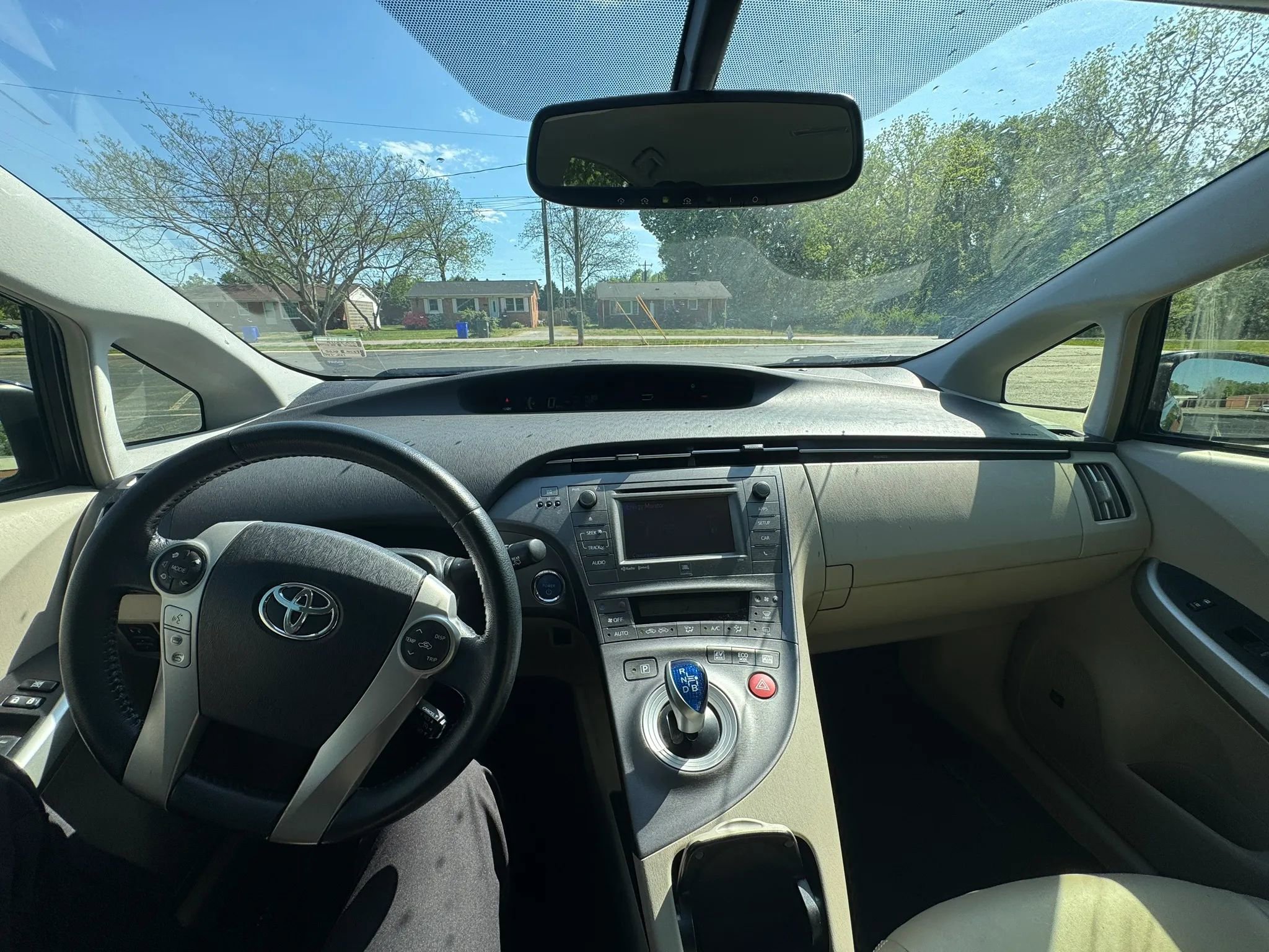 Used 2014 Toyota Prius Four FWD image 25