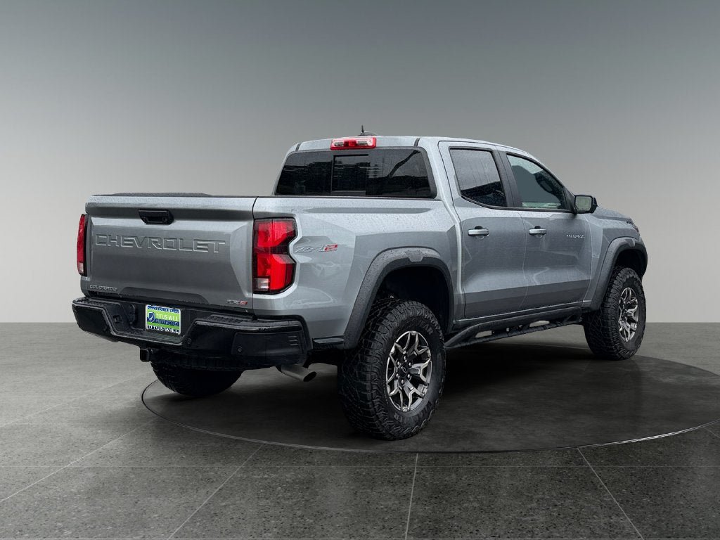 Used 2026 Chevrolet Colorado ZR2 w/ Technology Package AWD/4WD image 10
