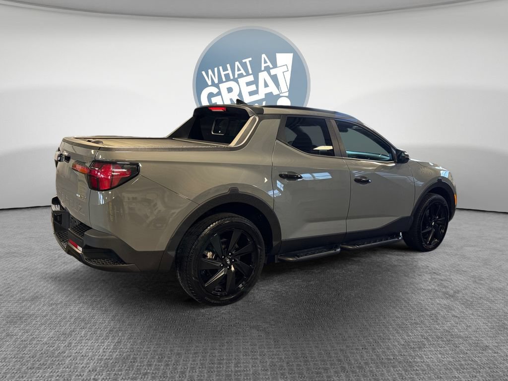 Used 2023 Hyundai Santa Cruz Night w/ Cargo Package AWD/4WD image 3