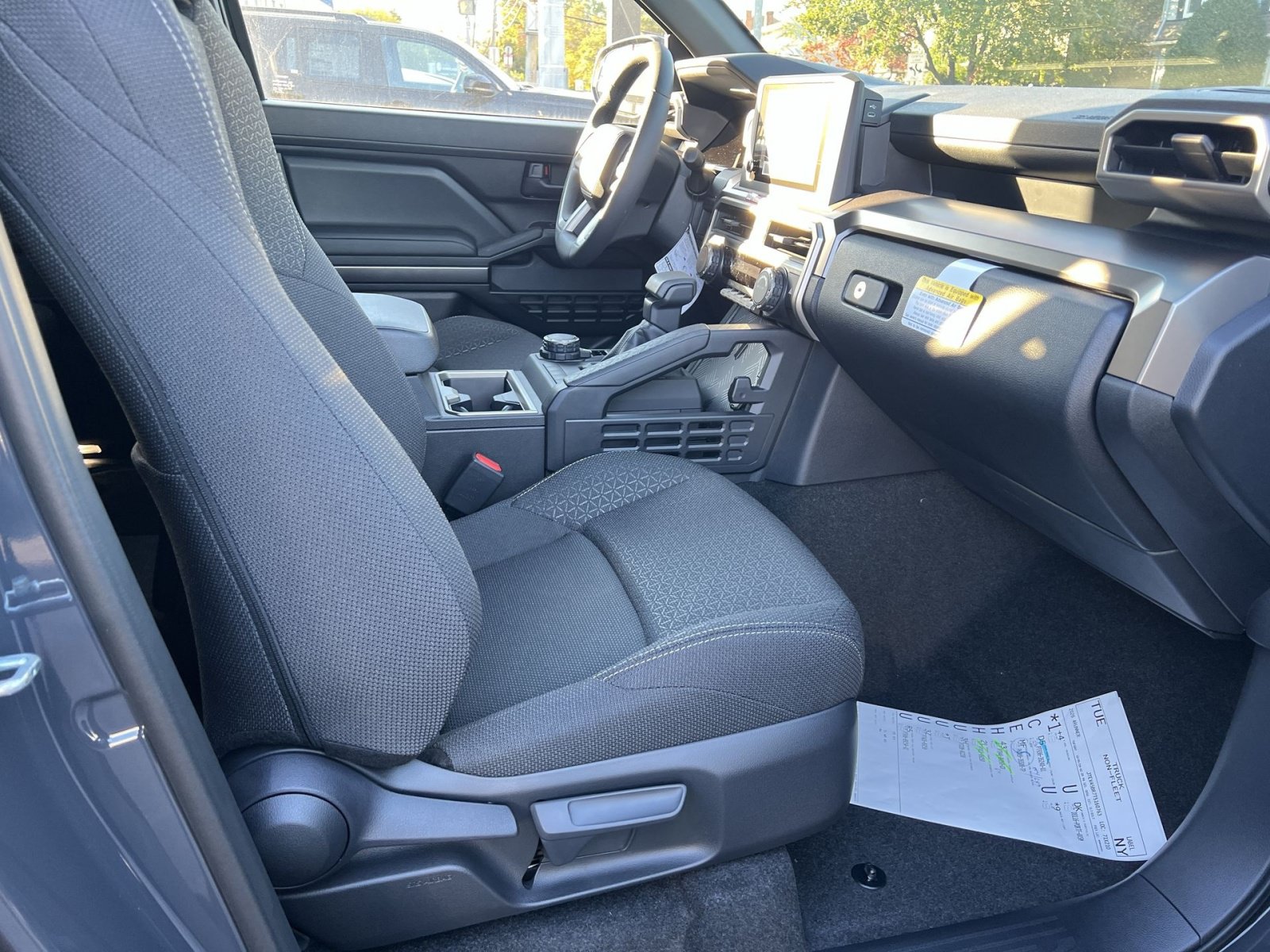 New 2026 Toyota 4Runner SR5 AWD/4WD image 18