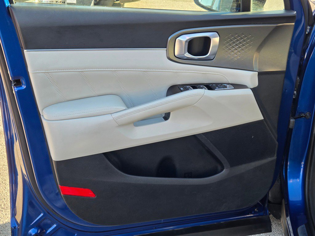 Used 2022 Kia Sorento SX image 23