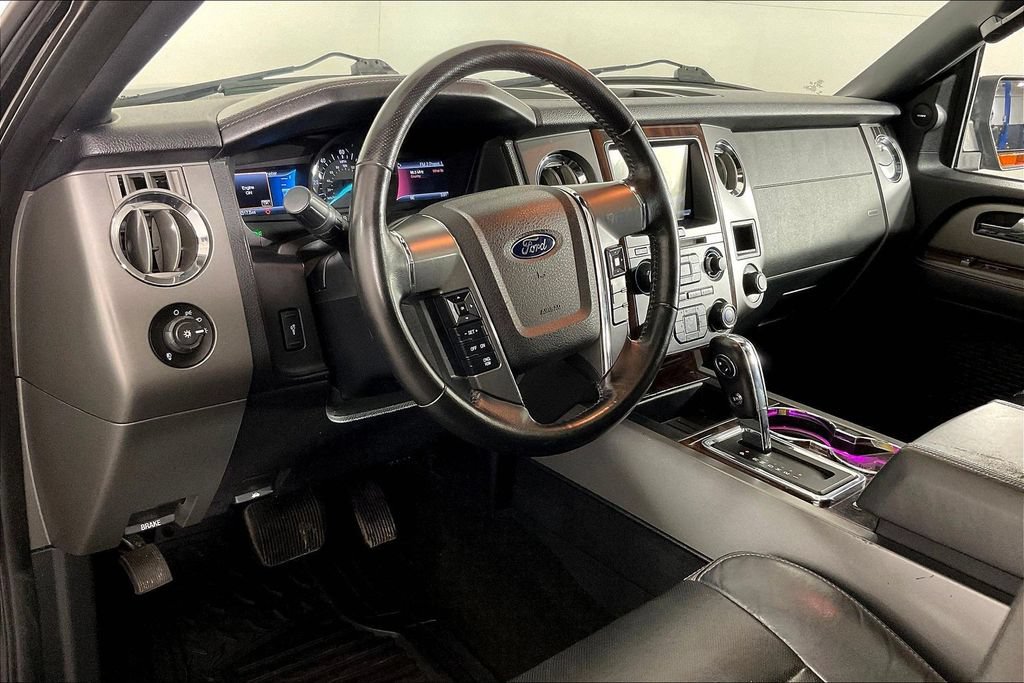 Used 2015 Ford Expedition EL Platinum RWD image 13