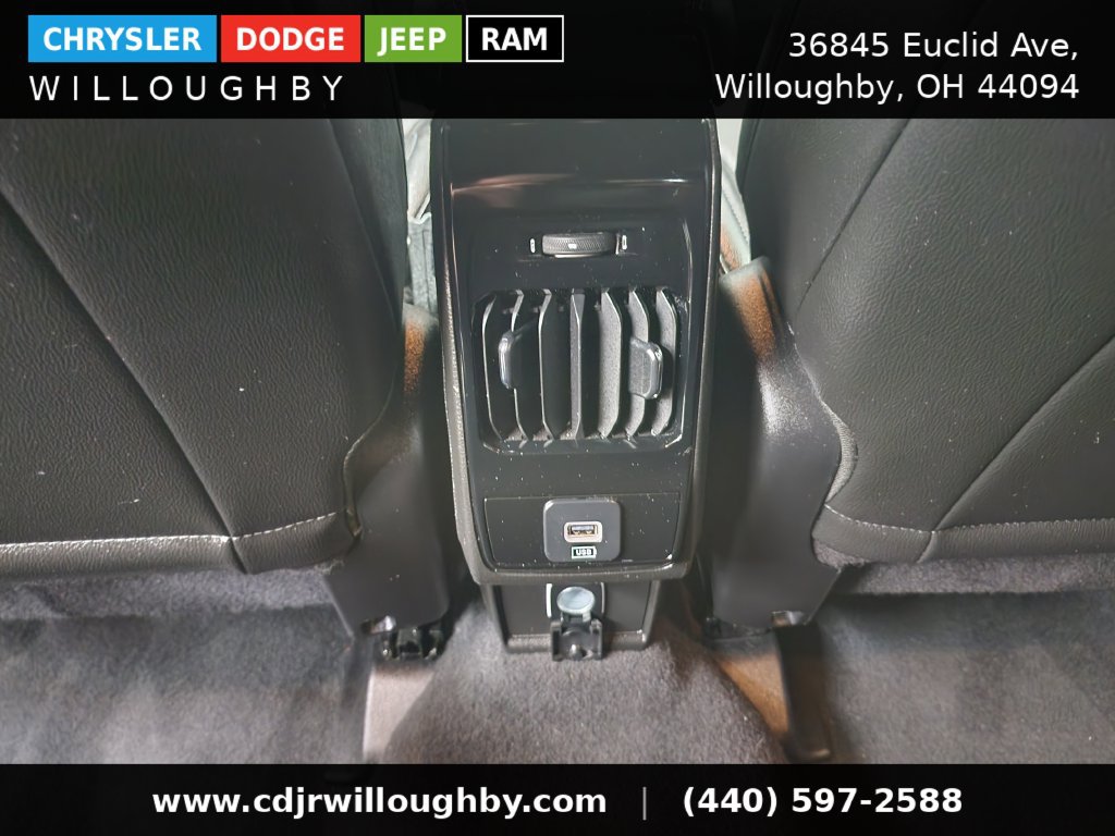 Used 2025 Jeep Compass Latitude AWD/4WD image 26