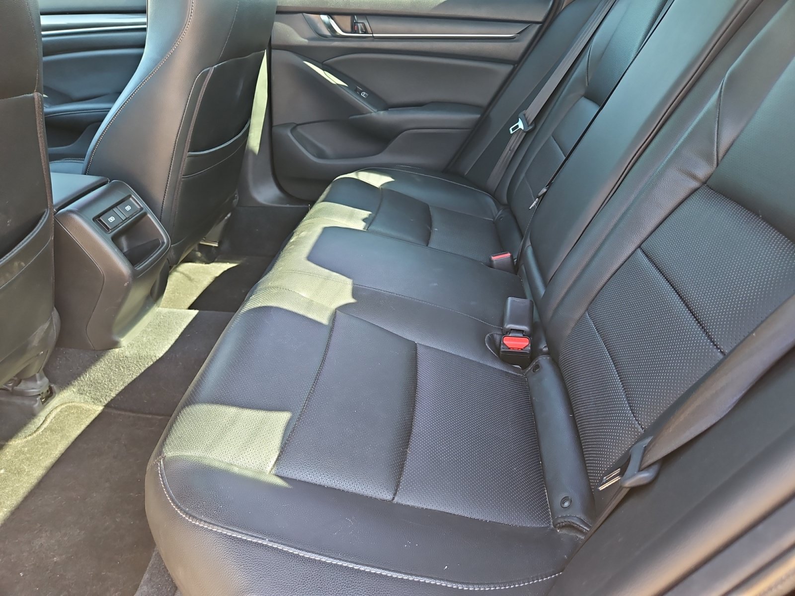 Used 2022 Honda Accord Sport image 10