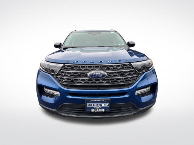 Used 2023 Ford Explorer XLT w/ Equipment Group 202A AWD/4WD image 9
