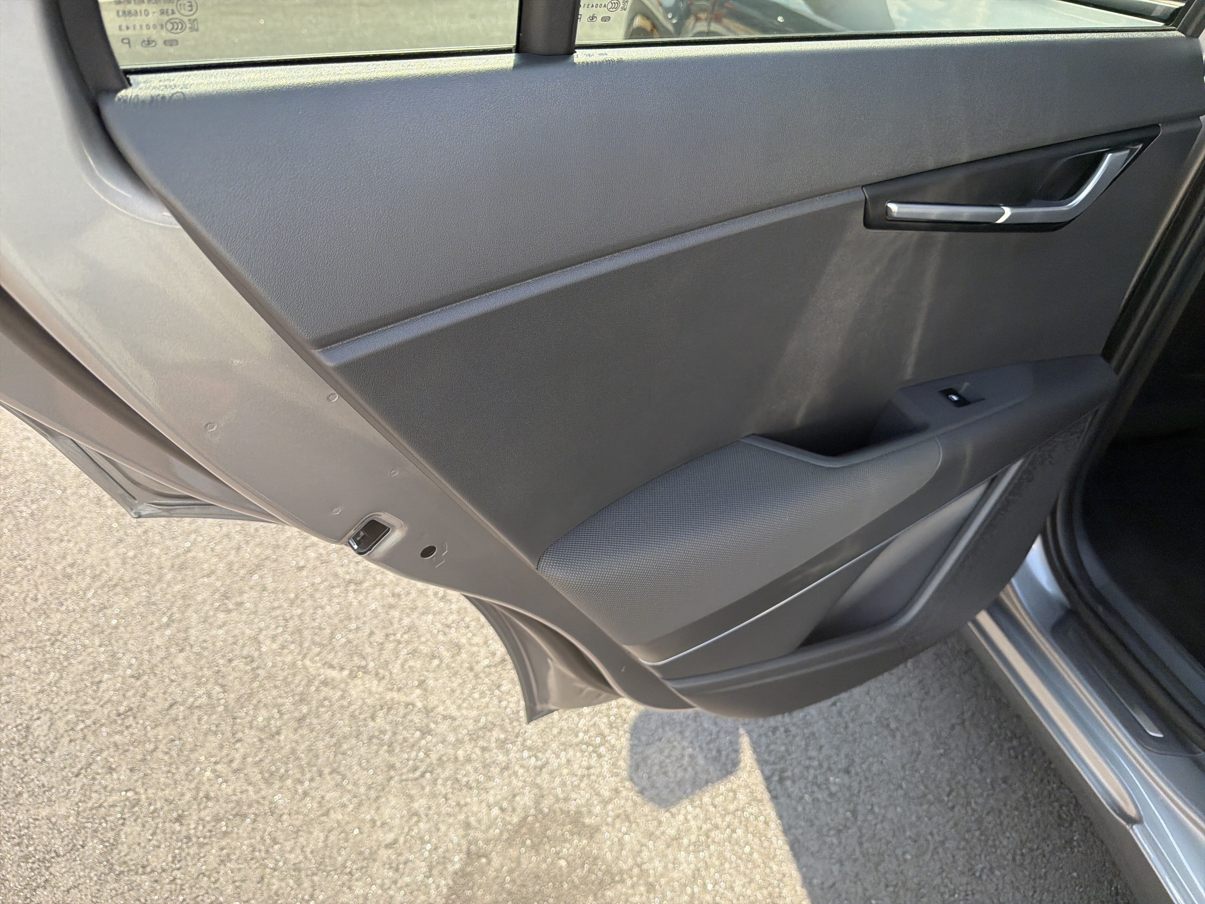 Certified 2025 Kia Niro FWD image 21