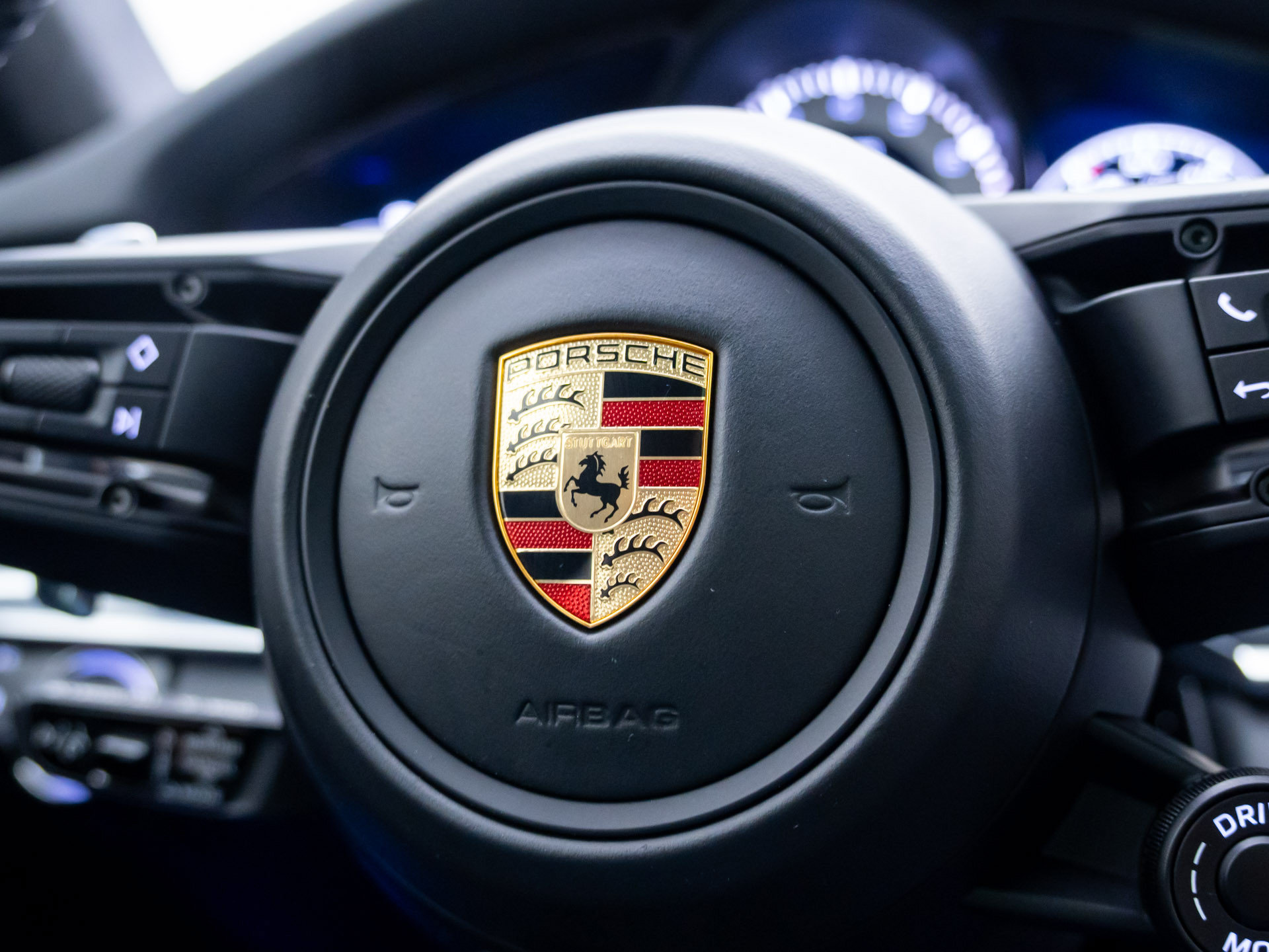 Used 2022 Porsche Panamera 4 AWD/4WD image 29